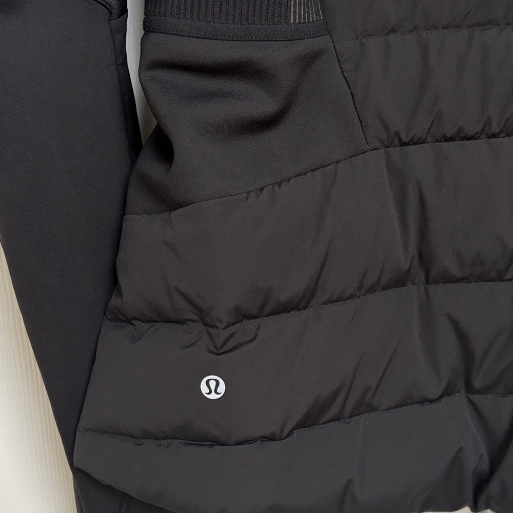 lululemon athletica Black Athletic light puffer Jacket - Picture 4 of 4